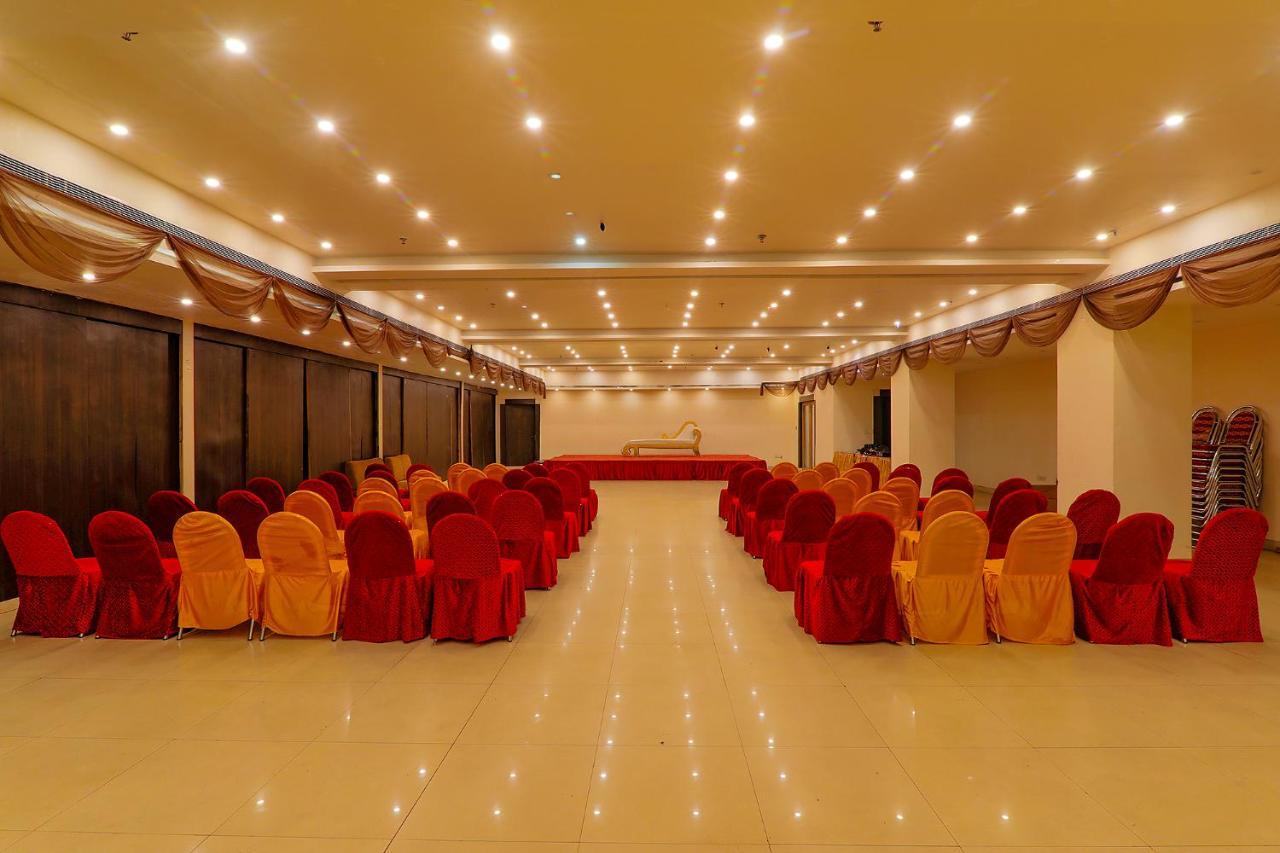 Fabhotel Silver Grand By Shelter Hotel