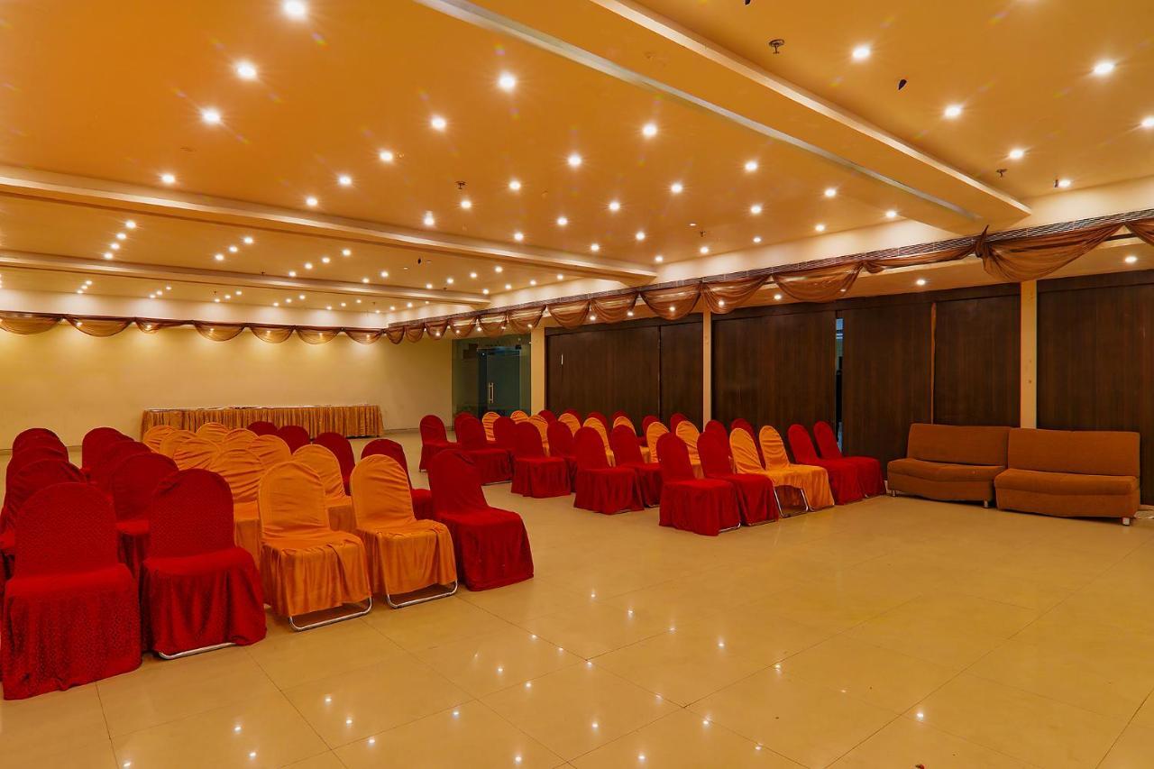 Fabhotel Silver Grand By Shelter Hotel 3*